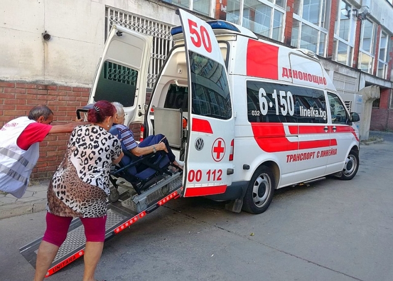 Полицията издирва мъж от Враца ударил дядо си по главата