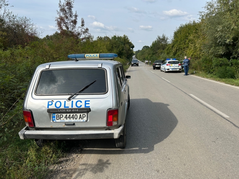 Шофьорът на лекия автомобил Форд който е собственост на врачанския