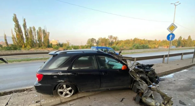 Двама души са загинали при страшна катастрофа на пътя Руен