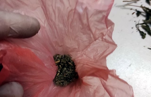 Ченгета намериха чай за пушене у мъж до жп гарата