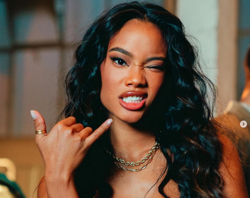 Спрягат Бартра за романс с актриса /снимки/