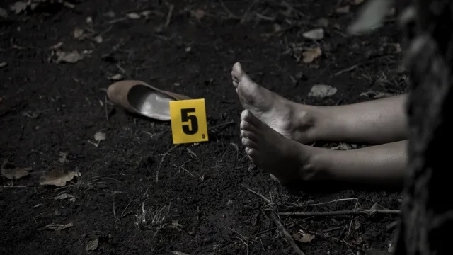 Арестуваха жена заподозряна в убийство с цианид на 12 свои