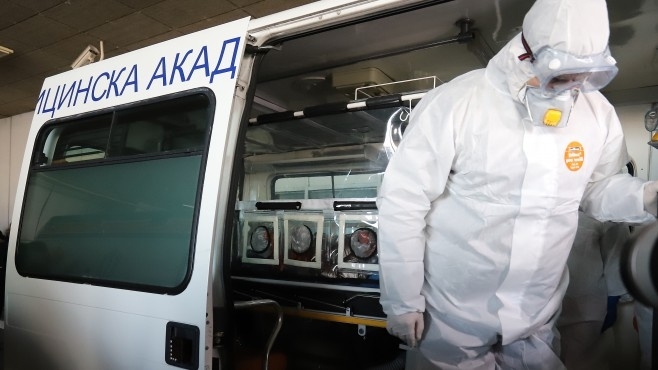 Кръгът на контактни с коронавируса се разраства, починалата и семейството ѝ били на тържество в Лом