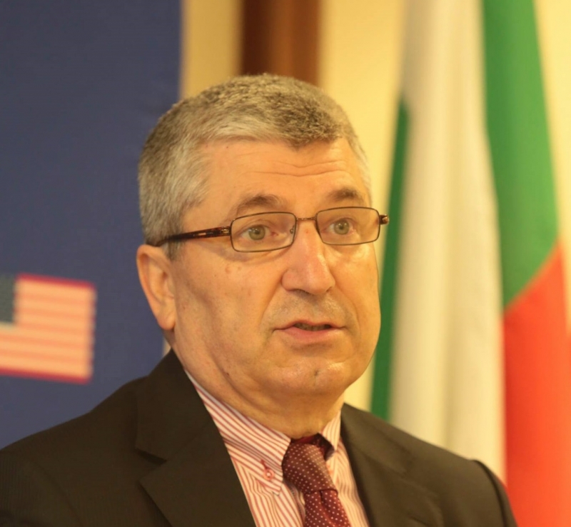 Във връзка с предложената кандидатура на Петър Илиев и мандатът