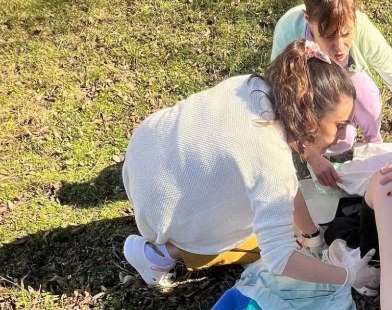 21 годишна жена бременна с близнаци започна да ражда пред болницата