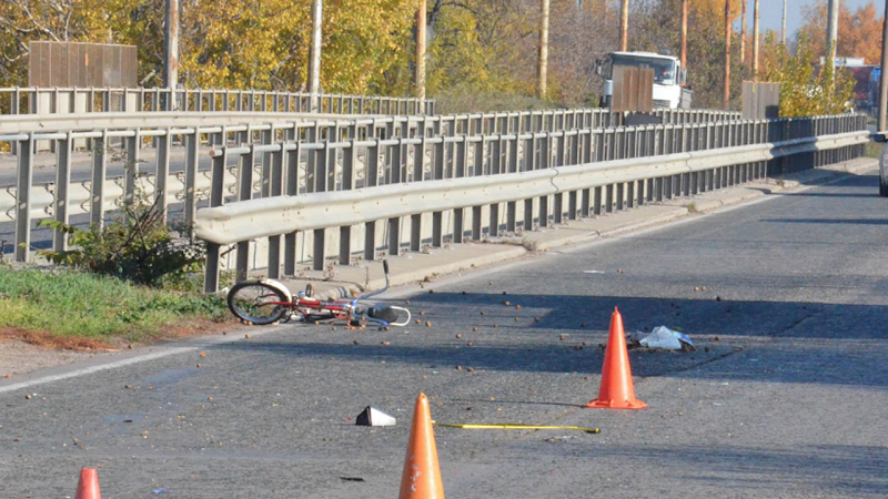 11 годишно момче е с опасност за живота след пътен инцидент