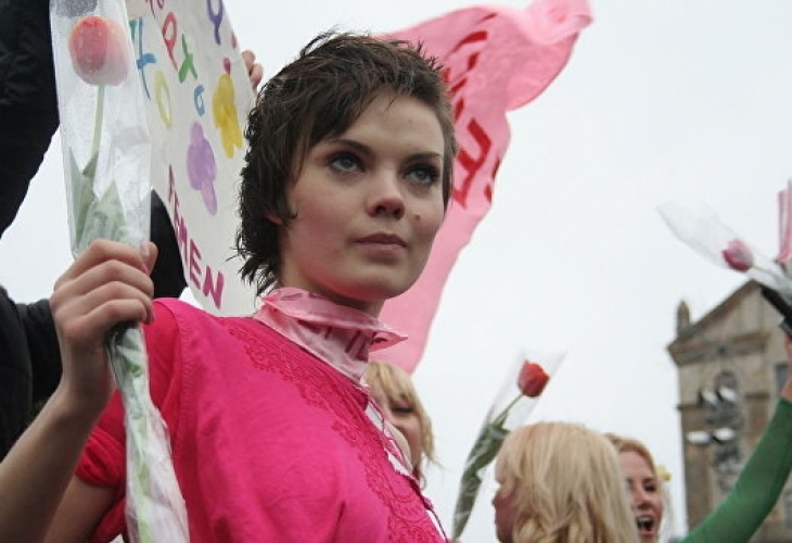 Една от трите основателки на Femen, Оксана Шачко се самоуби