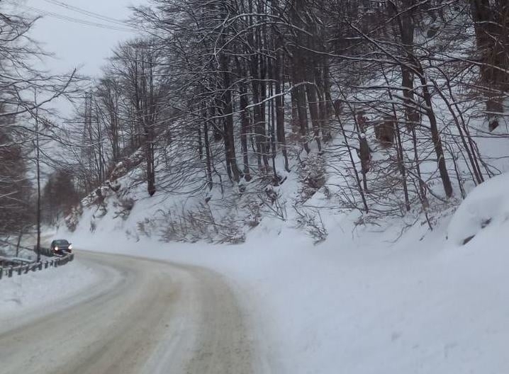 Новата снежна покривка на Петрохан е 40 50 см а температурите