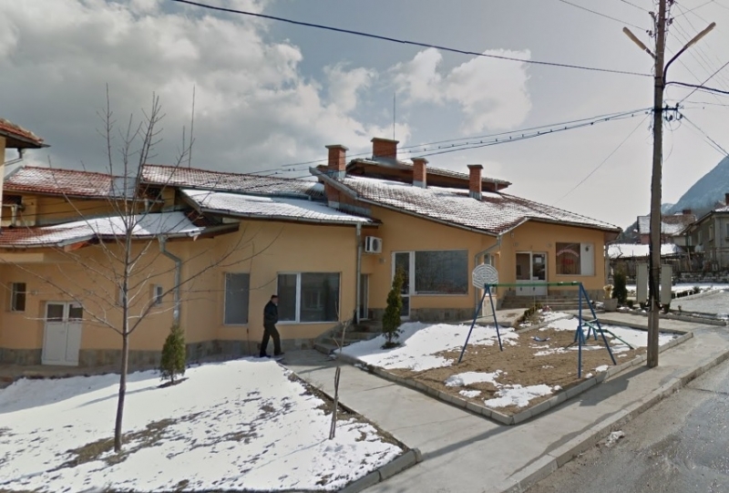 Мъж от Враца е вилнял вчера в село Паволче научи