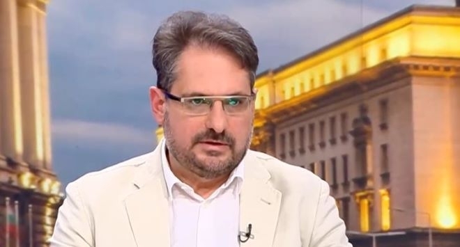 Даниел Смилов: Тази предизборна кампания става все по-скандална заради една партия