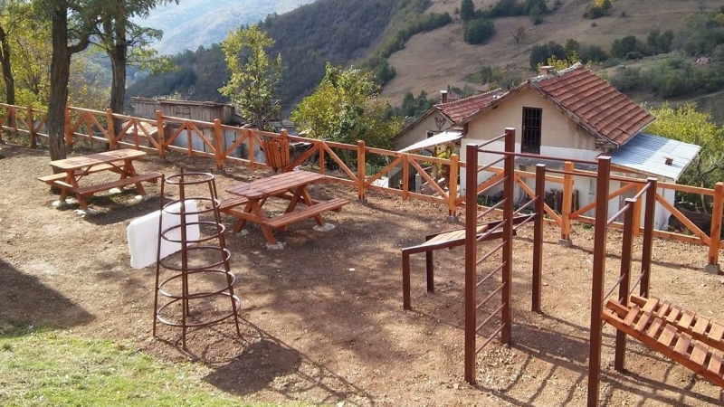 Спортна площадка и кът за отдих за близо 15 000