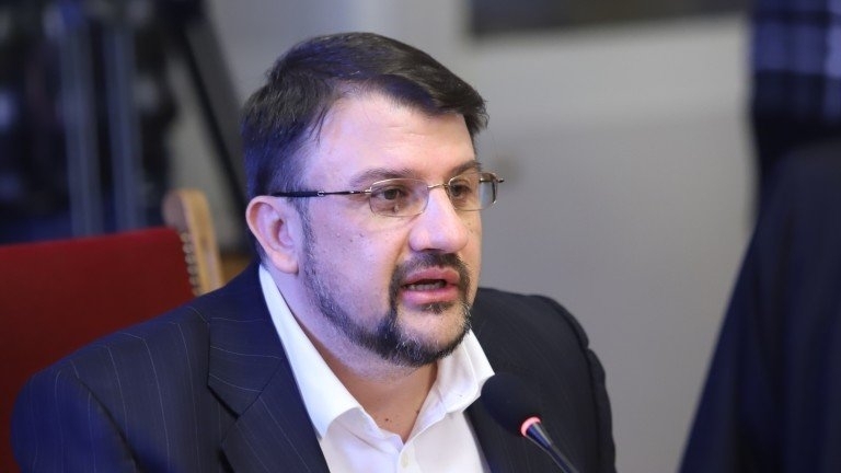 Сексистки скандал в парламента: Депутатите в схватка кой мъж, кой жена