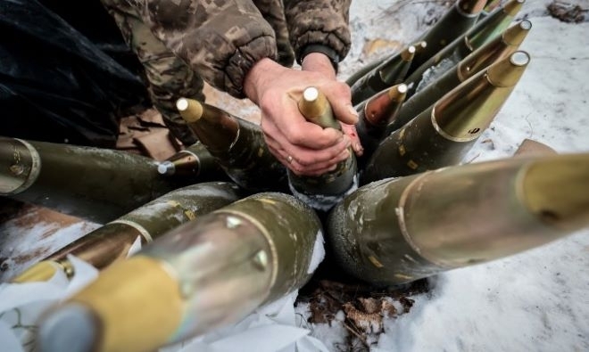Според The Times  около половината от приблизително трите милиона артилерийски снаряда