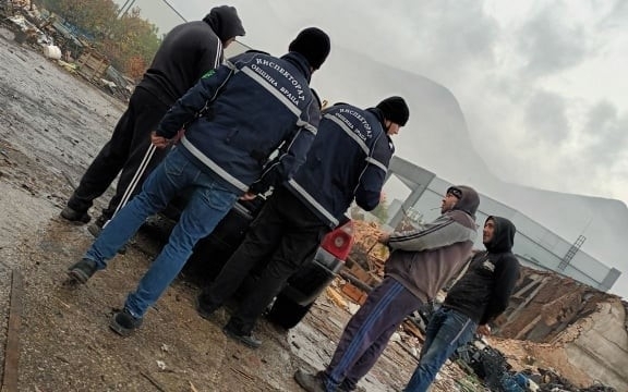 Служители на Звено Инспекторат към Община Враца съставиха четири акта