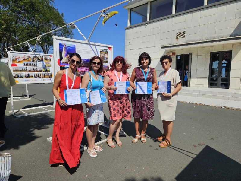 Екипът на детска градина Единство Творчество Красота Враца взеха