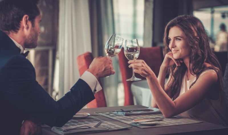 Най известният сексолог в YouTube Дмитрий Гухман реши да помогне на