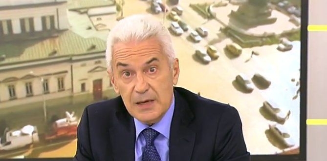 Ден след като президентът Румен Радев върна промените в закона