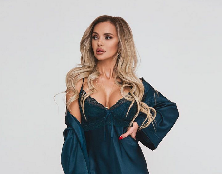 Чалга певица и милионер това отдавна звучи като добре