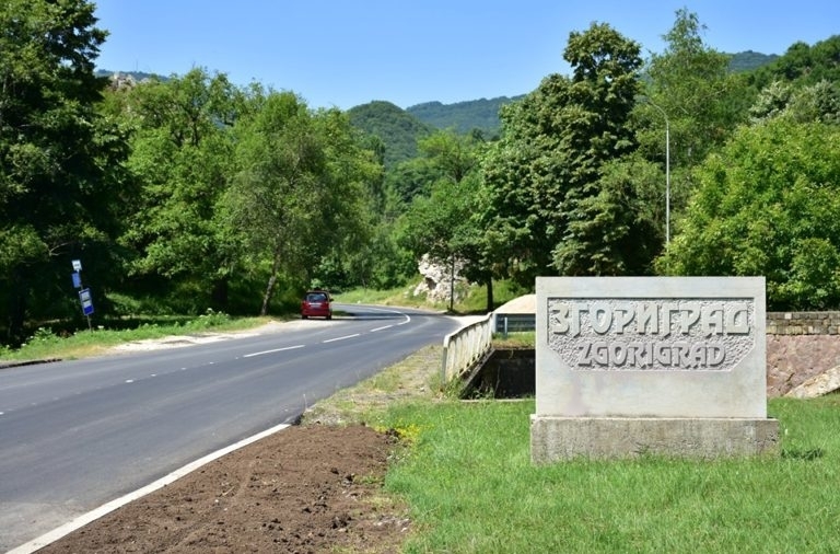 Частен съдебен изпълнител сложи на тезгяха кръчма и магазин в