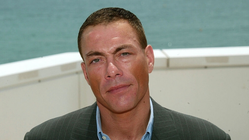 Името на белгийския актьор Жан Клод Ван Дам фигурира в дело