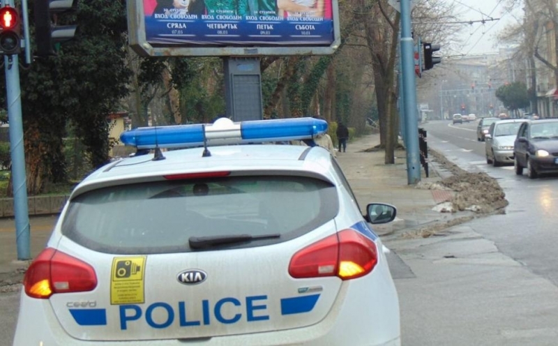 43 годишна жена и тригодишното ѝ дете са блъснати тази сутрин