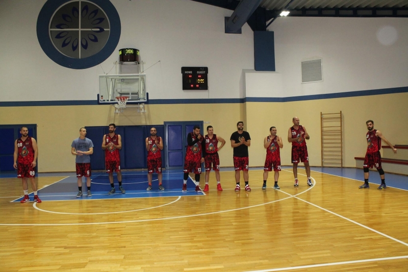 Отборът на Норт Уест Онлайн Машини победи Торнадо със 77