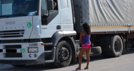 Полицаи са заловили мездренчанка откраднала пари от камион в Монтана