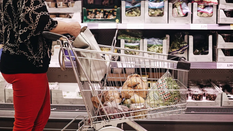 През юли месечната инфлация е 0 8 а годишната инфлация за