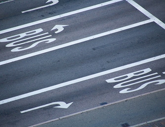 Повече бус ленти са направени в големите градове срещу замърсяването