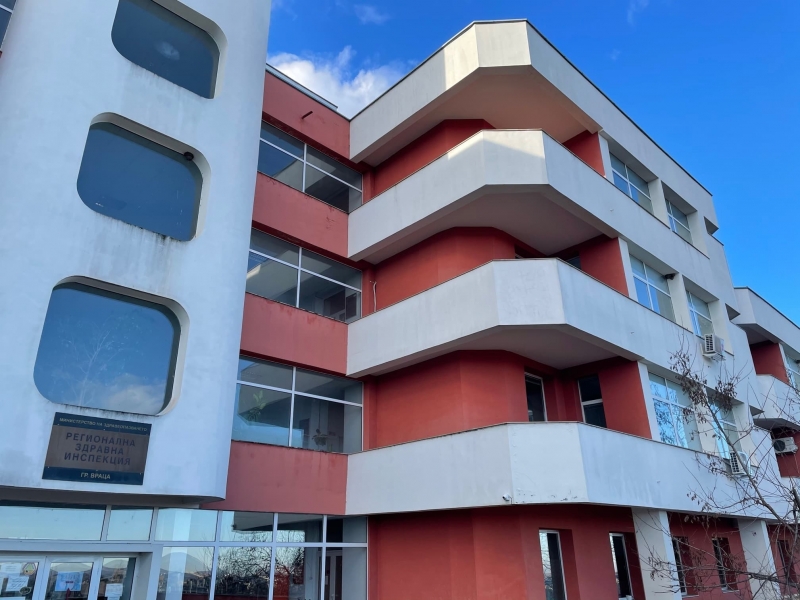 Отвориха зелени коридори за ваксинация срещу коронавируса във Враца съобщиха