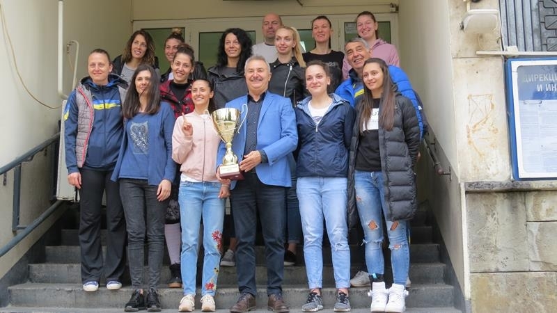 Баскетболистките на Монтана гостуваха в общината Момичетата на треньора Стефан