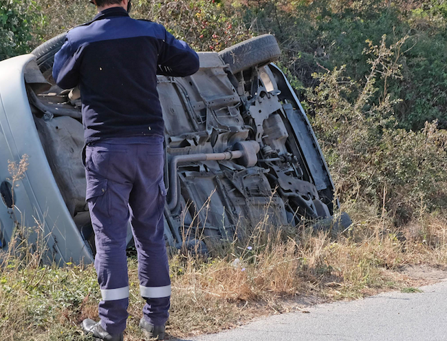 5 годишно дете пострада при катастрофа до разклона за тополовградското село Синапово съобщиха от полицията На