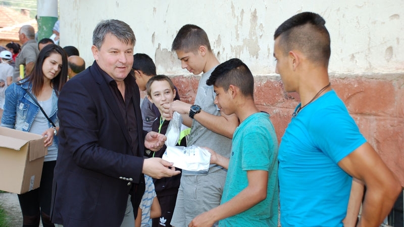 Правят нова детска площадка в монтанското село Горна Лука Финансирането е от Предприятието