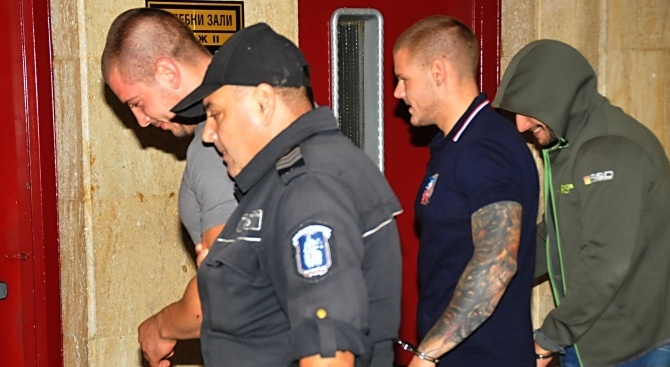 Магистратите решават съдбата на тримата биячи от Сакса бийч Днес