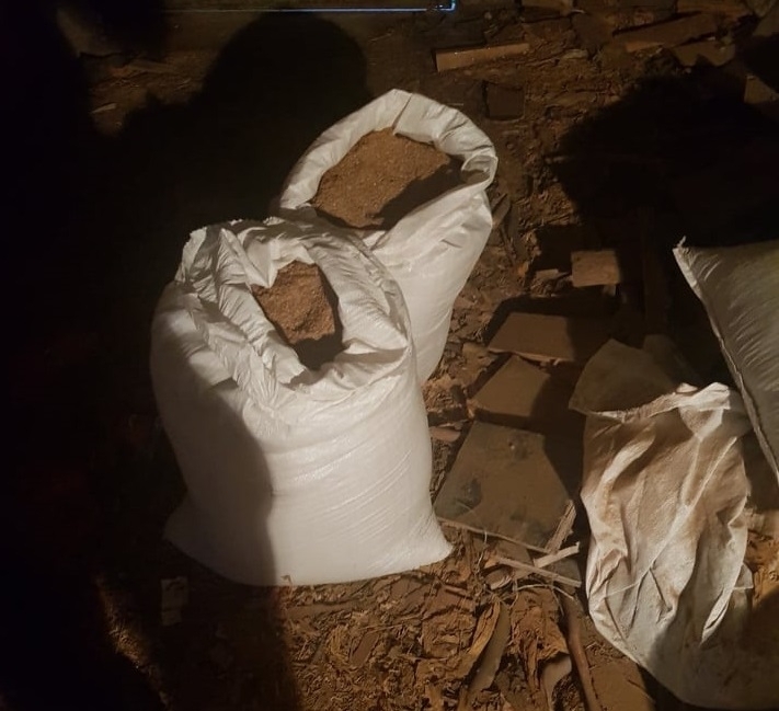 Служители на реда са намерили над 70 кг незаконен тютюн