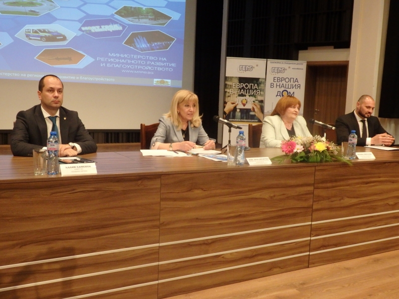 Изграждането на пътя между Ботевград и Видин е приоритет за