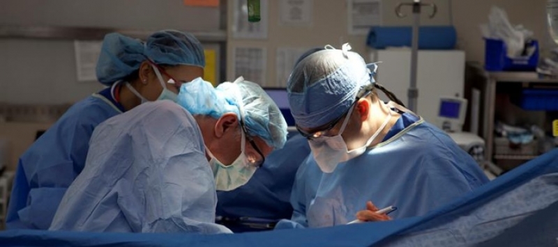 Изкуствено сърце беше трансплантирано успешно на 31 годишен мъж в болница