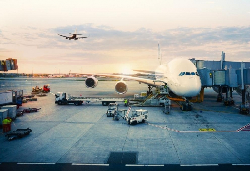 Самолет на Thai Airways направи аварийно кацане на международното летище