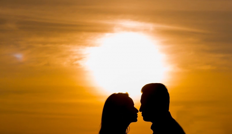 Не позволявайте на любовния си живот да се излезе извън