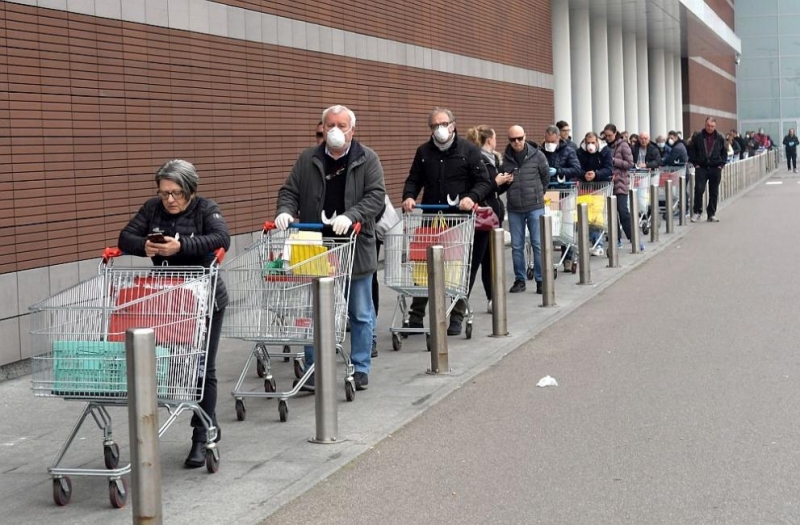 Над 9300 глоби бяха издадени в събота в Италия за