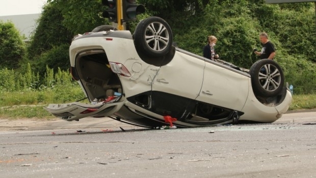 Момче загина а други четирима младежи са ранени при тежка