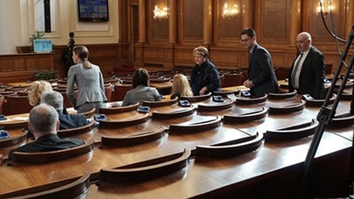 Парламентът прие на първо четене промени в Закона за съдебната