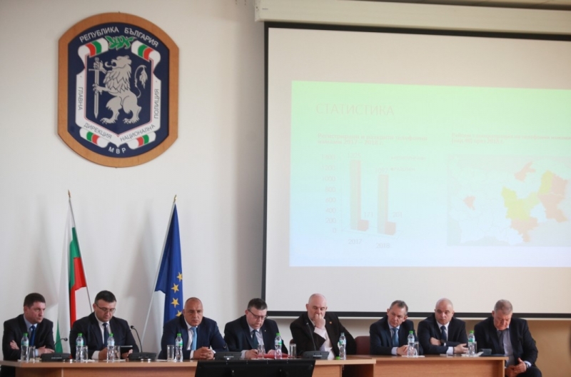 Телефонните измамници са присвоили 8 милиона лева от граждани през