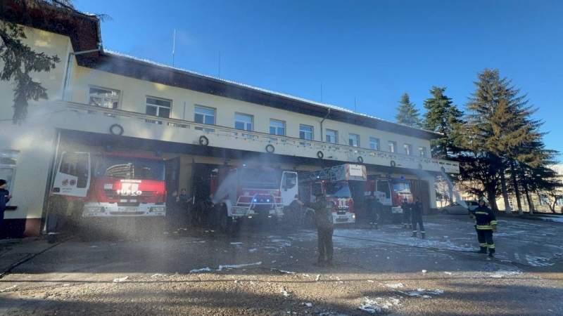 Днес с ритуално къпане в пенсия бе изпратен дългогодишен началник