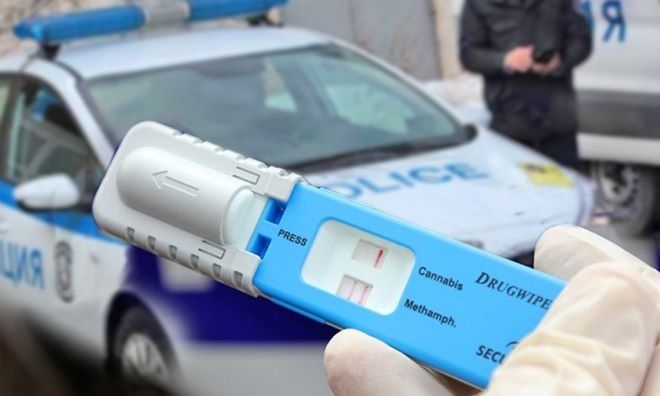 Хванаха млади мъже да шофират надрусани във Врачанско съобщиха от