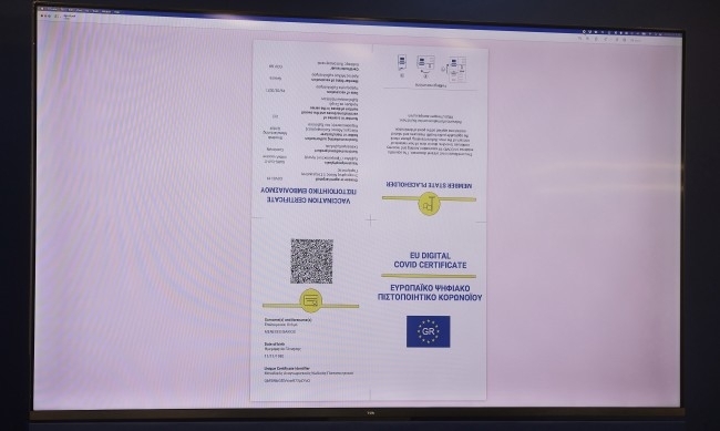 Строги ограничения са в сила от днес в Гърция за