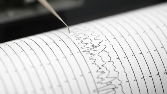 Земетресение с магнитуд 5 8 разлюля крайбрежието на Индонезия съобщи Европейският