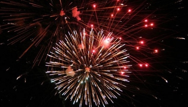 Пищна заря и кръшни хора зарадваха жителите и гостите на