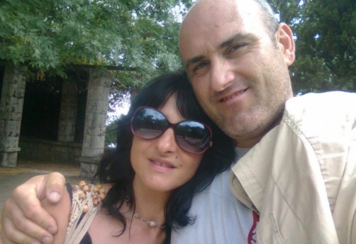 Мъж живеещ в близост до къщата на ужасите в Нови