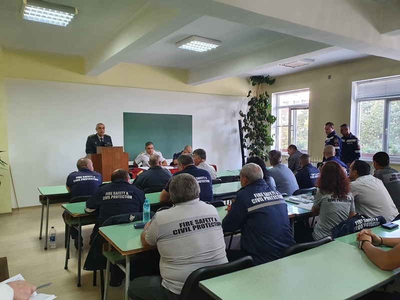 27 пожарникари от Врачанско бяха наградени за работата си през